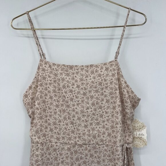 Altar'd State Women's Faux Wrapped Dress Taupe/Brown Size L NWT - Picture 3 of 9